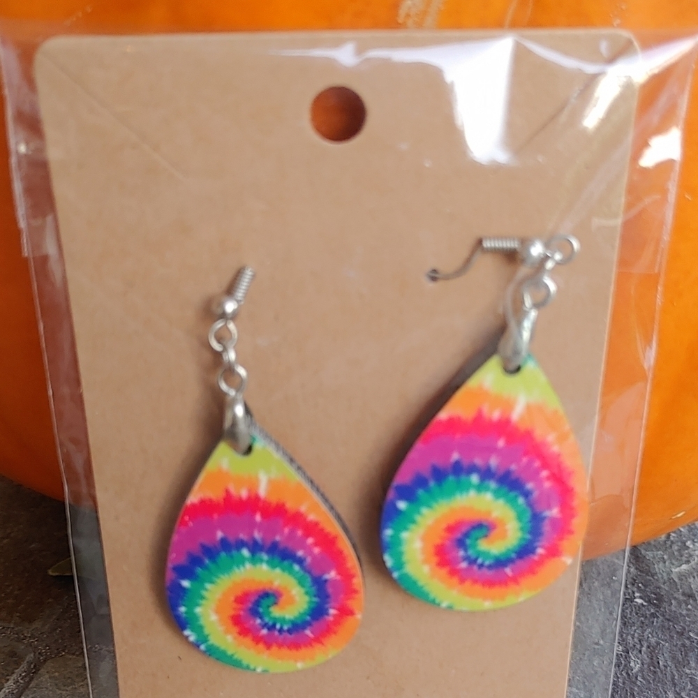 NEW TIE DYE MULTI COLOR HANGING EARRINGS